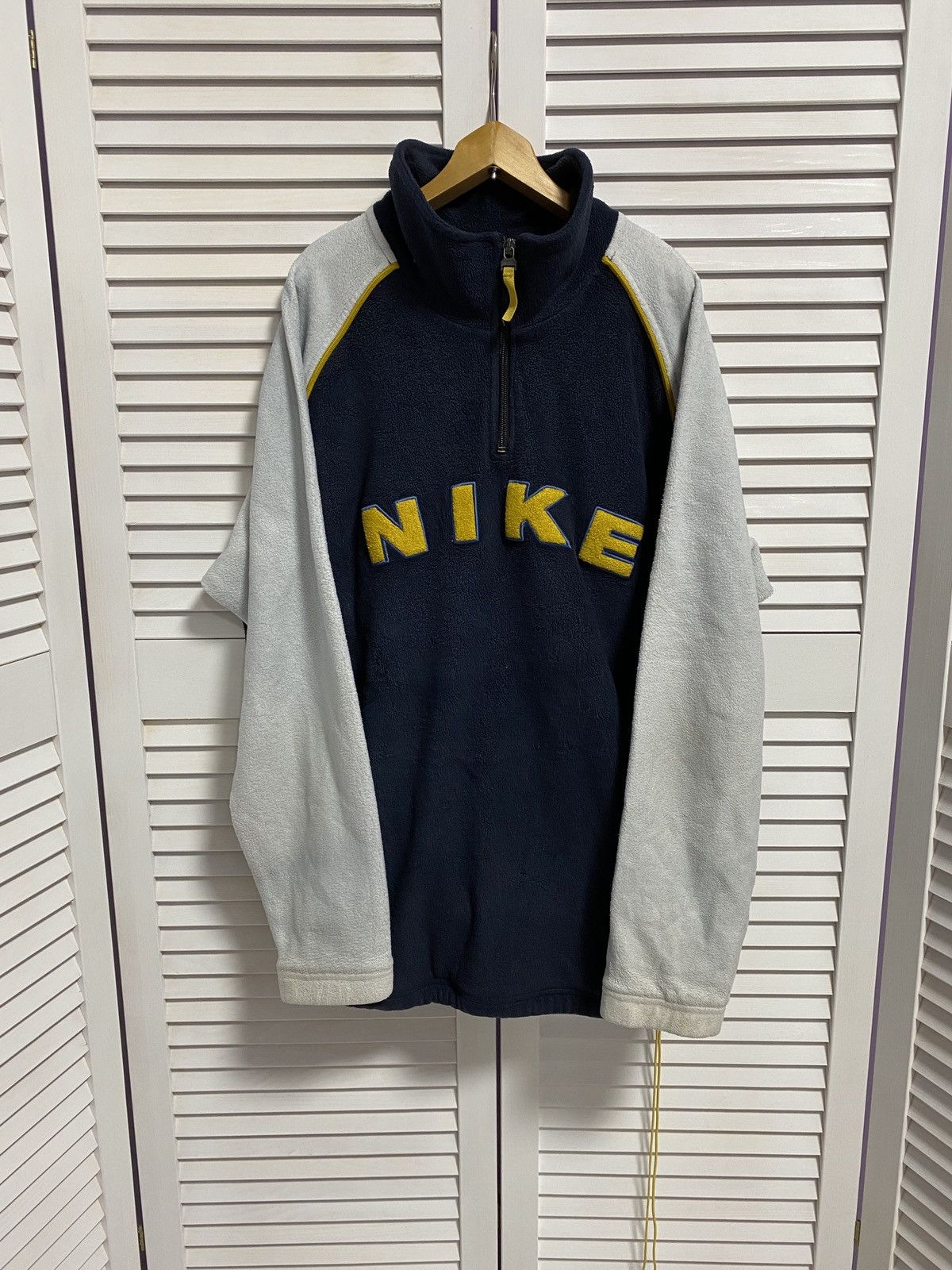 Nike × Vintage Vintage Fleece Sweater NIKE Big Knit Logo Sherpa style Size US L / EU 52-54 / 3 - 1 Thumbnail