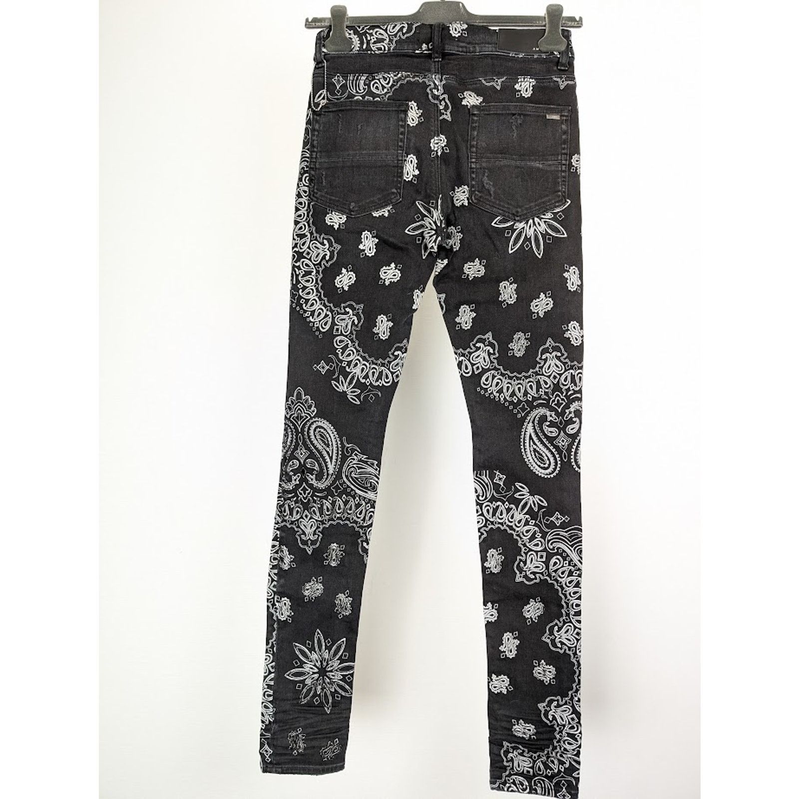 Amiri o1rshd1 Q:2 / Flocked Bandana Jeans in Aged Black Size US 38 / EU 54 - 12 Thumbnail