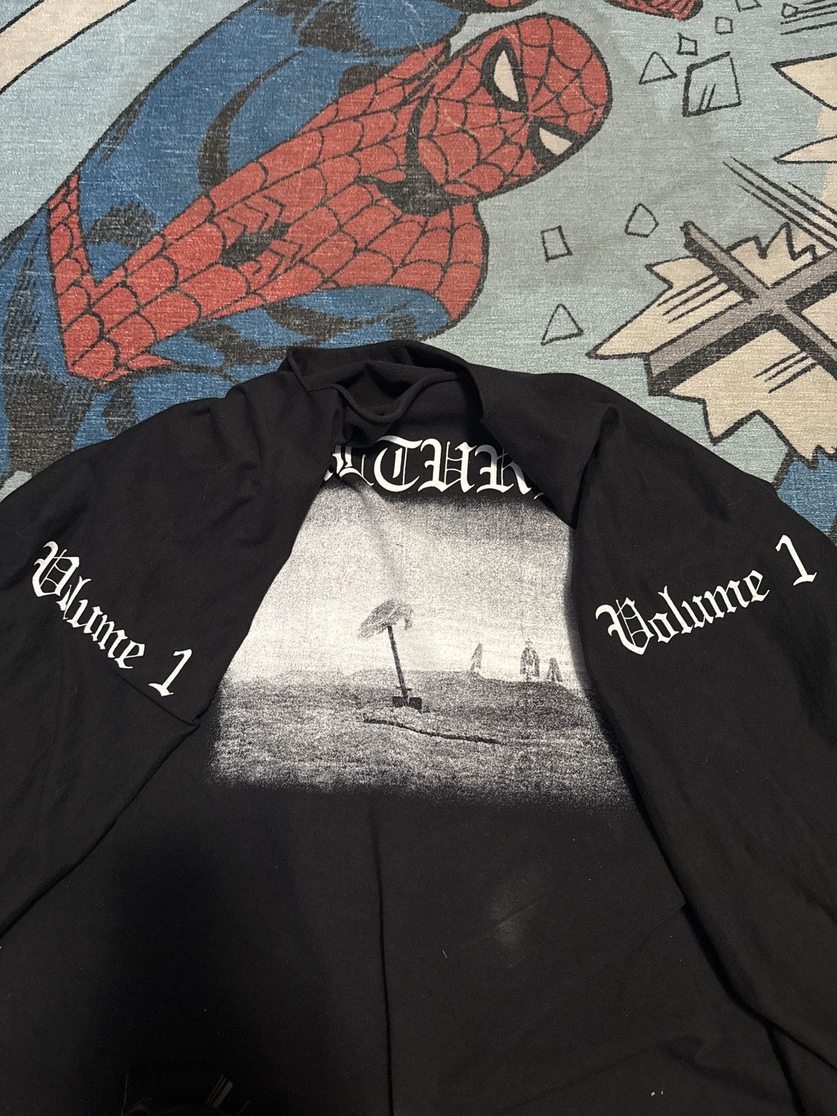 Yeezy never worn vultures 1 long sleeve Size US L / EU 52-54 / 3 - 3 Thumbnail