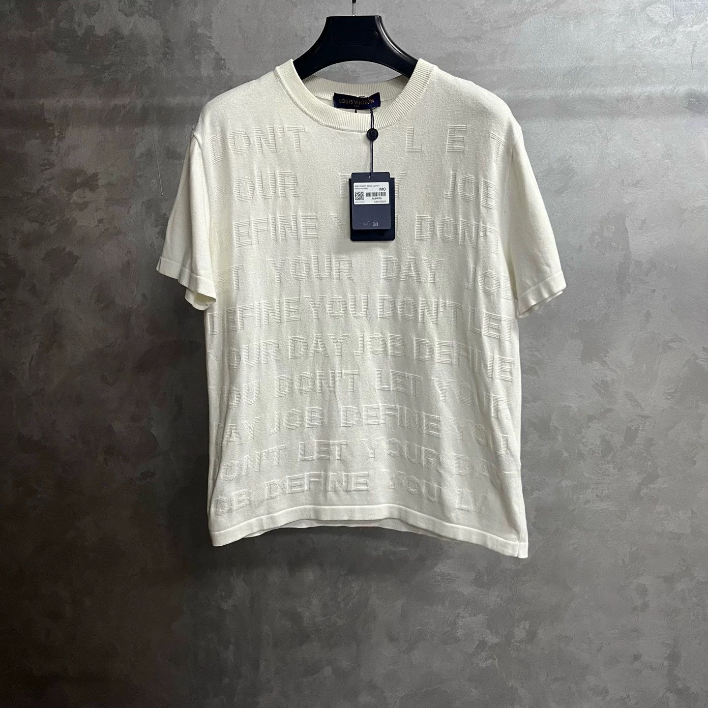 Louis Vuitton Louis Vuitton White T-Shirt M Women Size M / US 6-8 / IT 42-44 - 1 Thumbnail