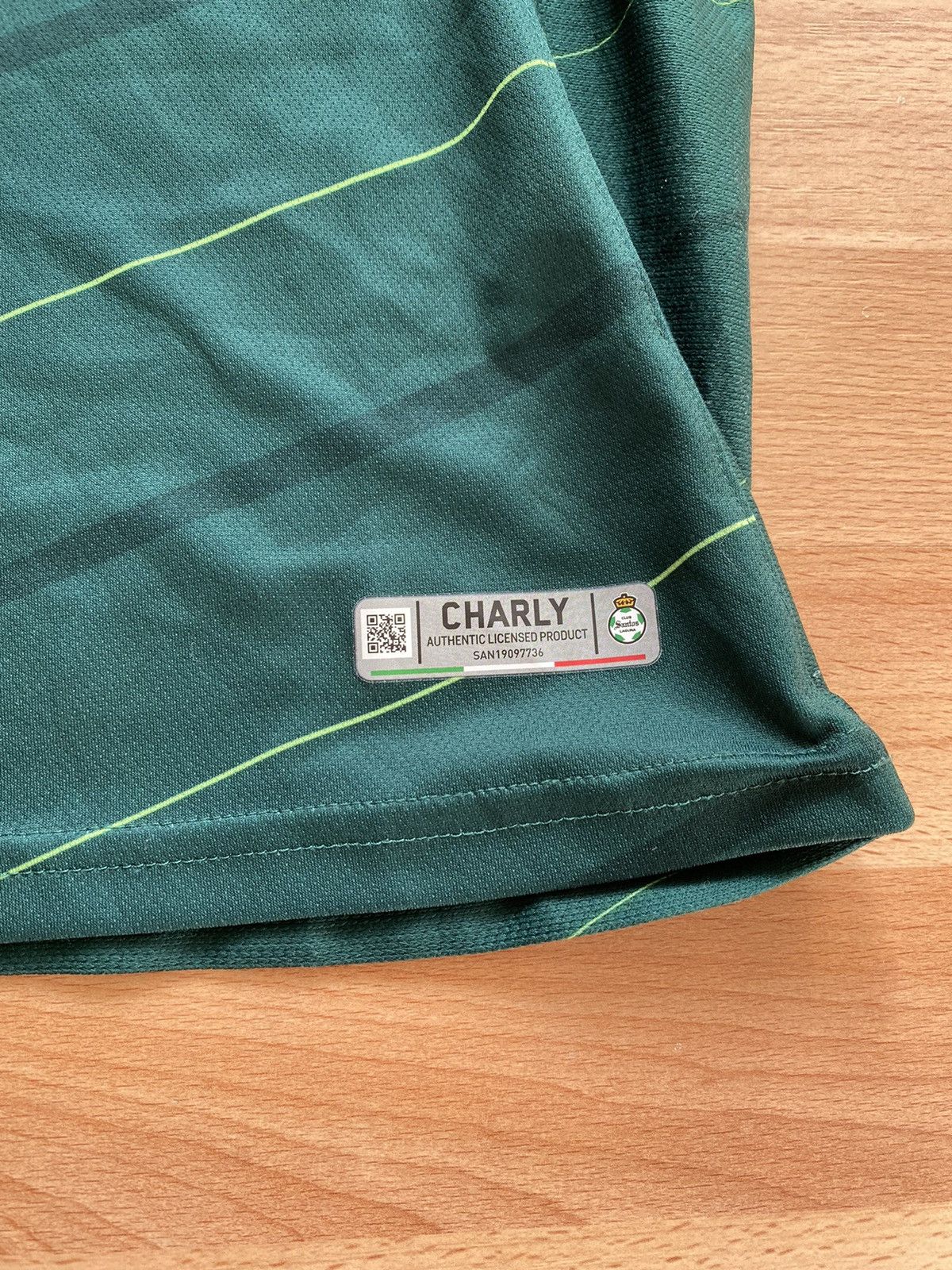 Other Santos Laguna Jersey GreenAuthentic Charly Jersey 2019-2020 Size US M / EU 48-50 / 2 - 3 Thumbnail