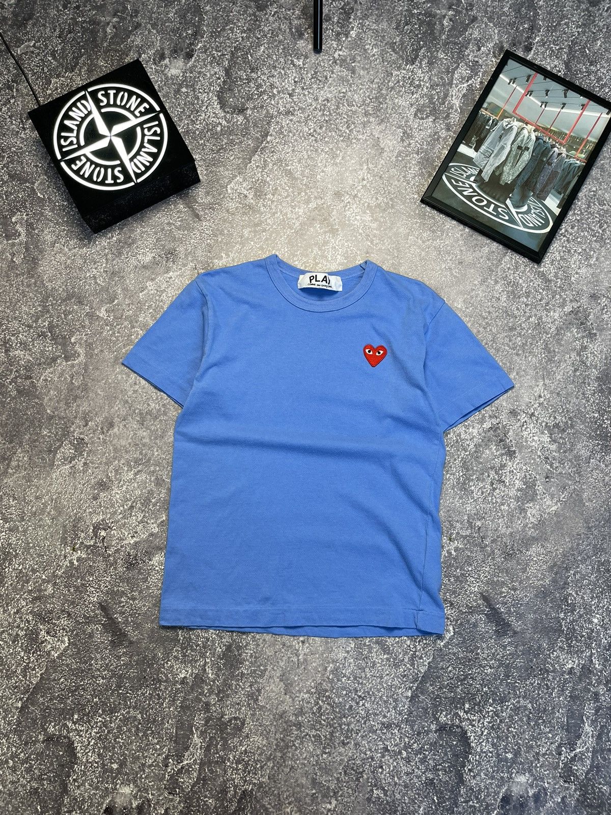 Comme des Garcons × Japanese Brand Comme Des Garcons Play Black Heart logo tee Japan y2k Size US S / EU 44-46 / 1 - 1 Thumbnail
