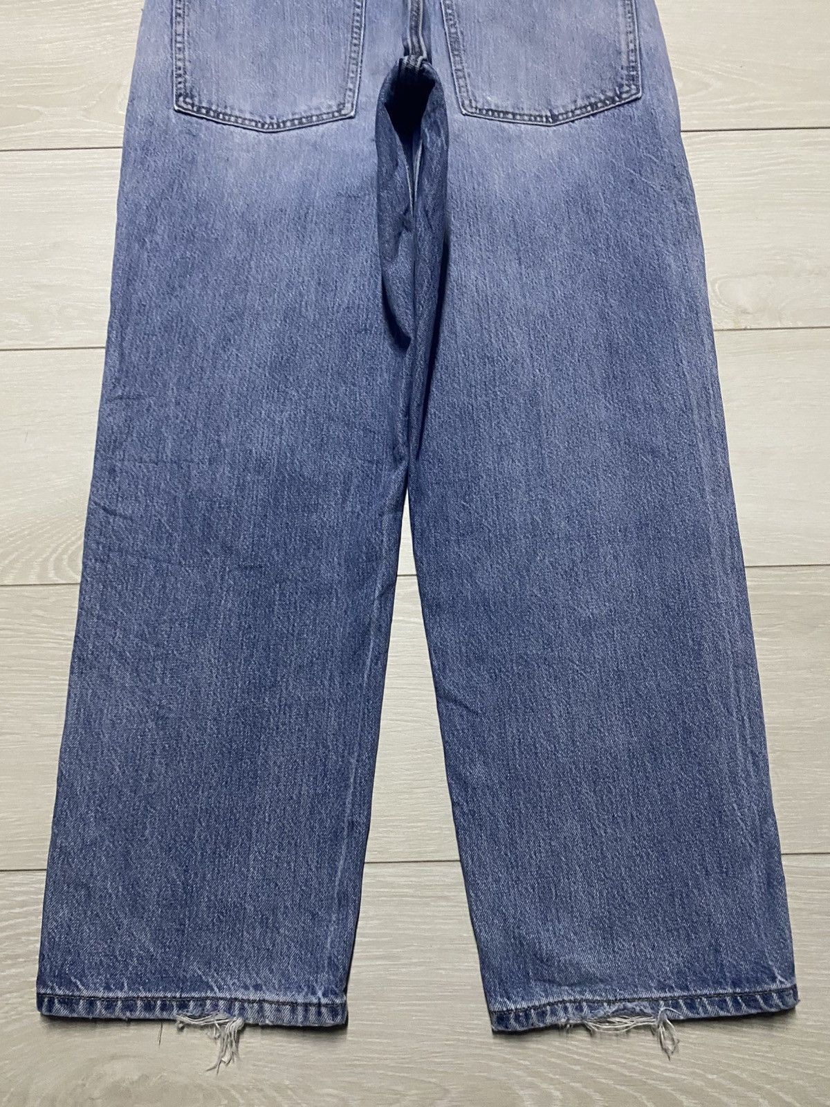 Uniqlo Vintage Uniqlo Blue Wash Taperred Leg Distressed Jeans Size US 32 / EU 48 - 6 Thumbnail