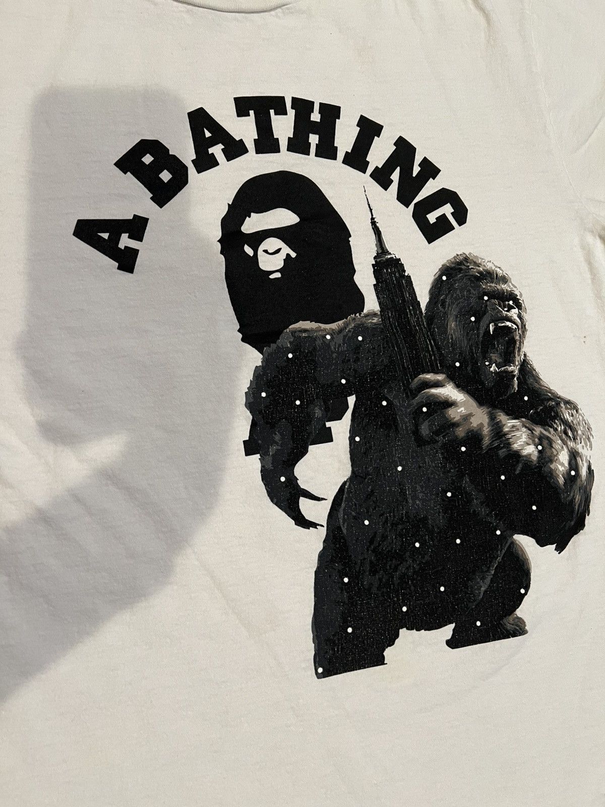 Bape A Bathing Ape White NYC King Kong Ape Head T-Shirt Size US XL / EU 56 / 4 - 3 Thumbnail