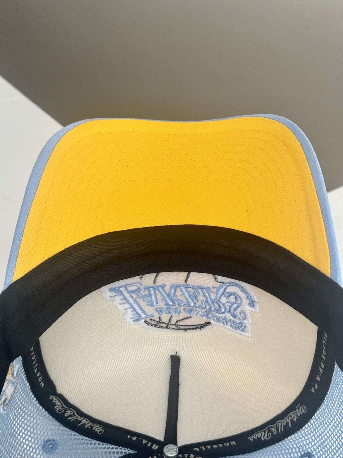 Mitchell & Ness Los Angeles Lakers Trucker Hat Size ONE SIZE - 6 Thumbnail