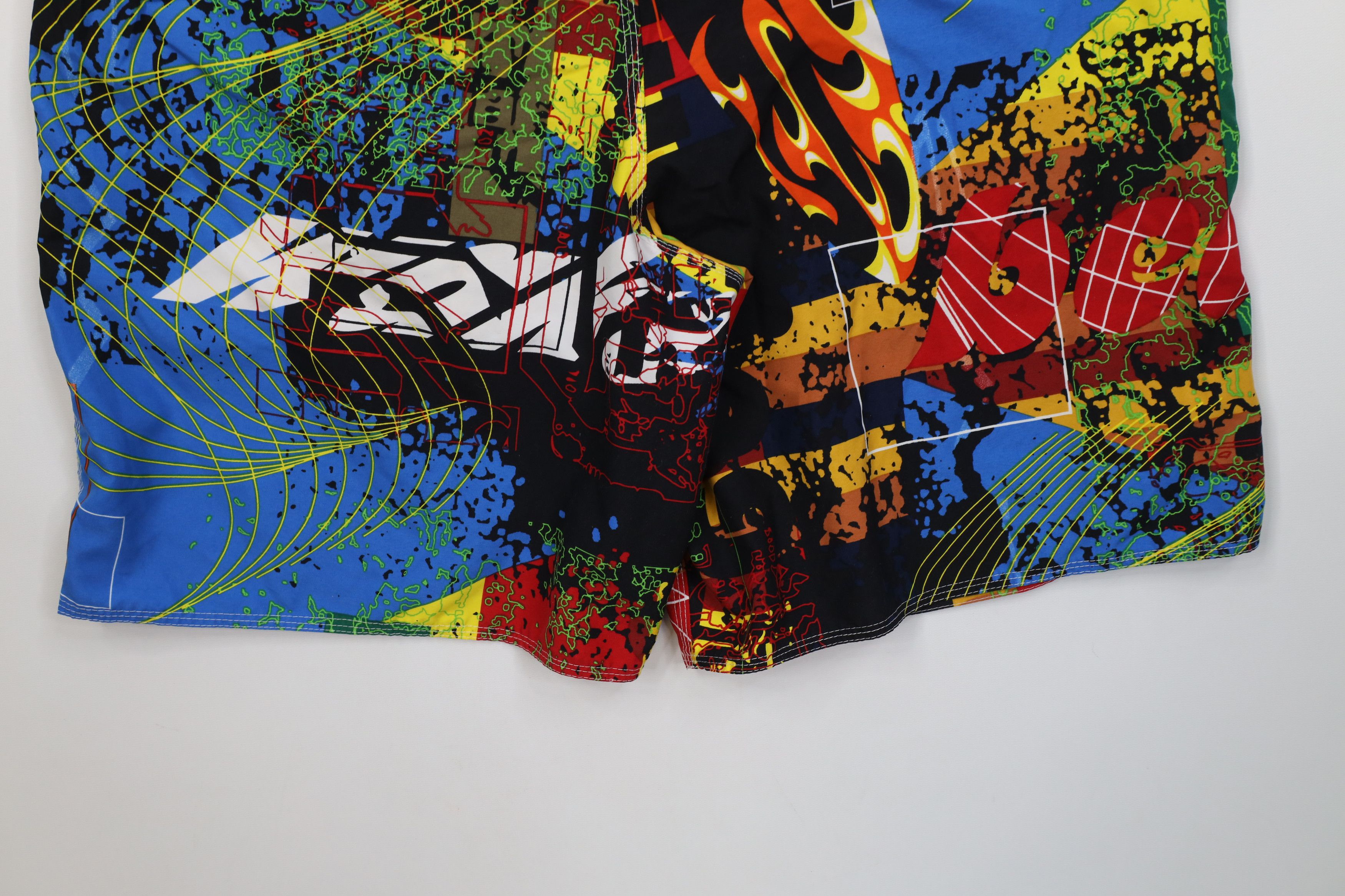 Vintage Vintage 90s Y2K Streetwear Graffiti Fire Flames Board Shorts Size US 36 / EU 52 - 11 Thumbnail