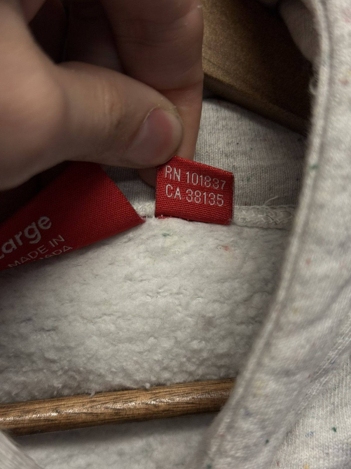 Supreme Supreme Grey Colorful Specs Hoodie Size Large 🧼 Size US L / EU 52-54 / 3 - 9 Thumbnail