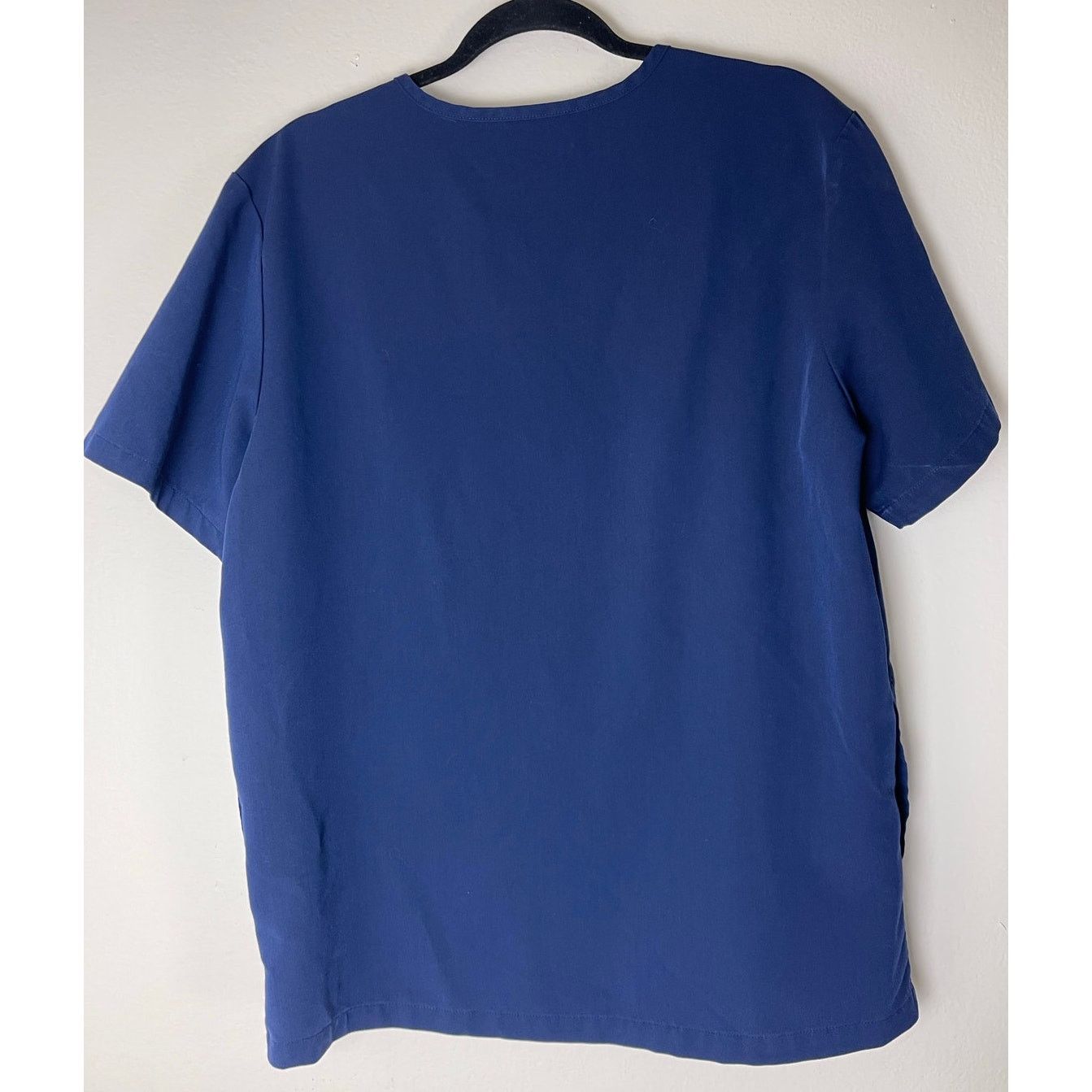 Other FIGS Scrub Top - Size Large - Pre-owned, Excellent Condition Size L / US 10 / IT 46 - 3 Thumbnail