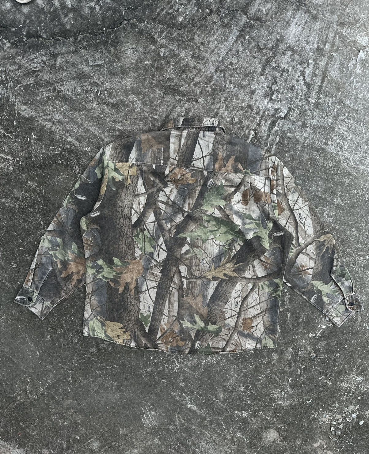 Carhartt × Vintage Crazy Vintage Carhartt Style Faded Realtree Camo Shirt Size US XXL / EU 58 / 5 - 7 Thumbnail