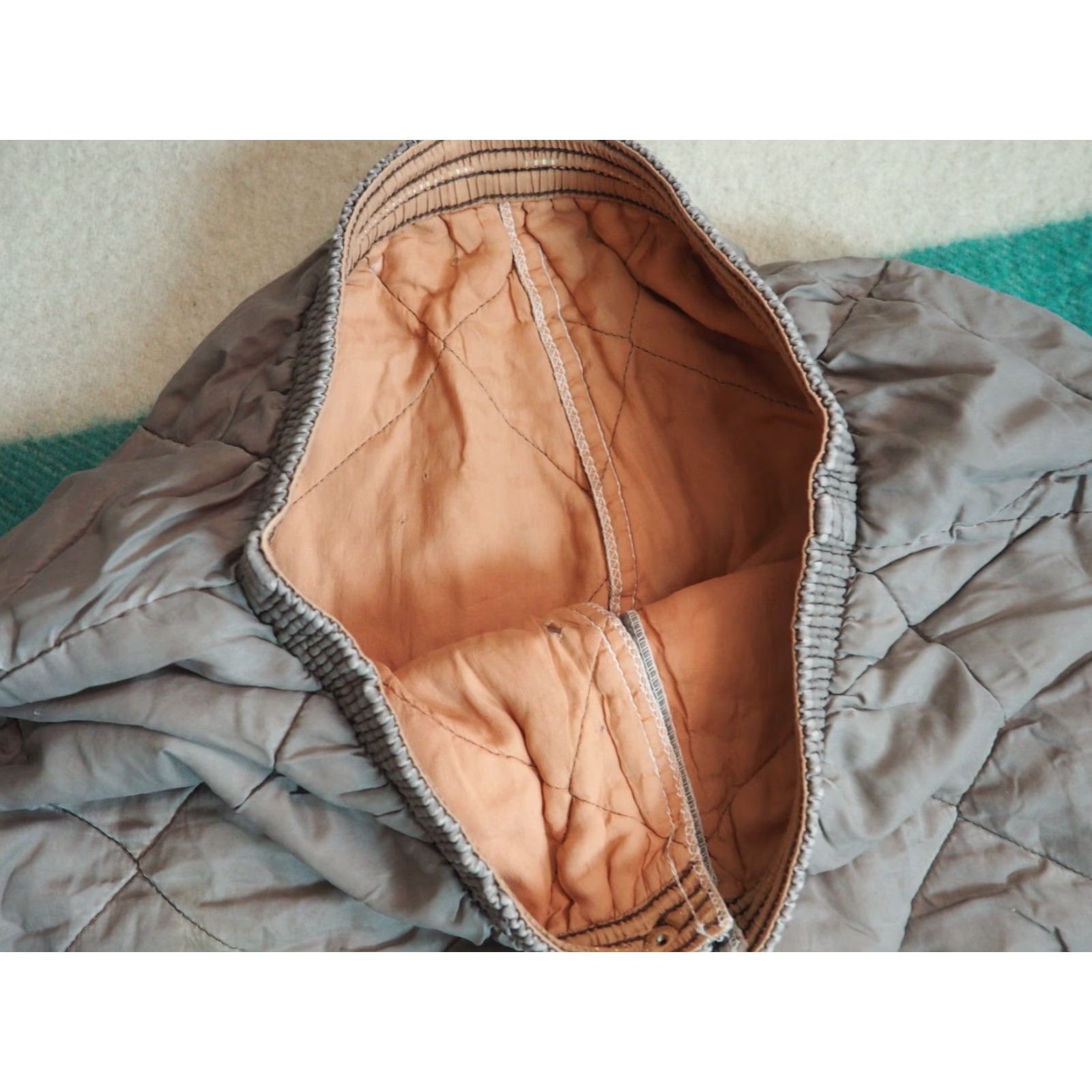 Vintage VTG 50s Beige Quilted Outdoor Camp Snap Poly Winter 28x27 Pants Womens S Size 28" / US 6 / IT 42 - 6 Thumbnail