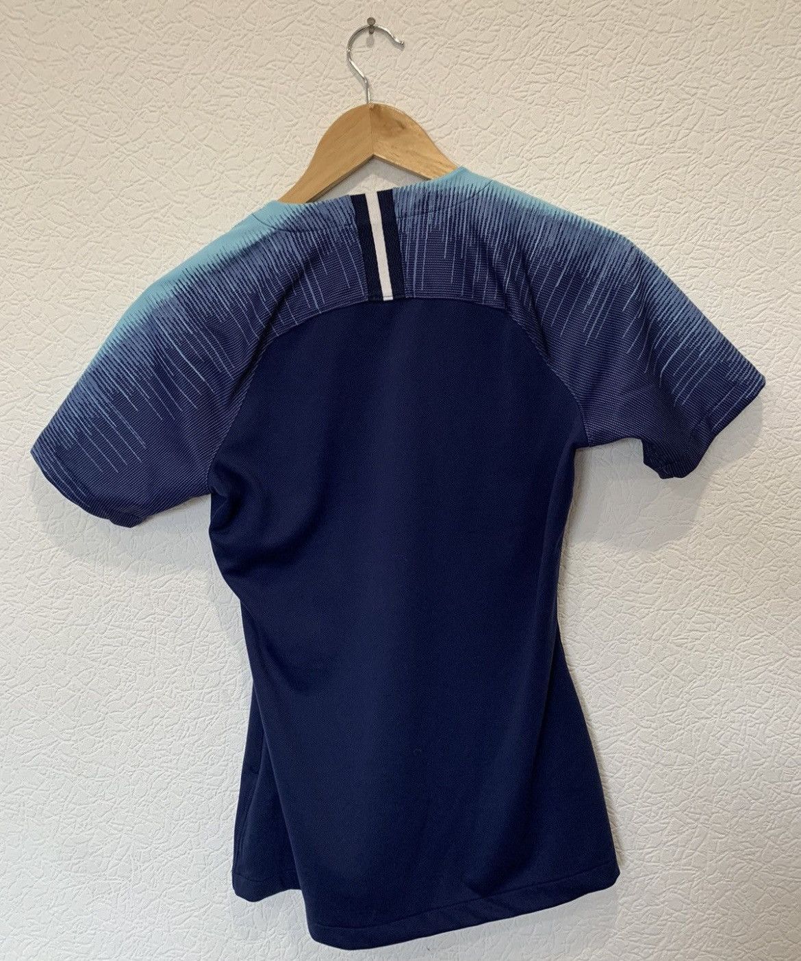 Nike Nike Tottenham Women 2018/2019 Home Soccer Jersey Size S / US 4 / IT 40 - 5 Thumbnail