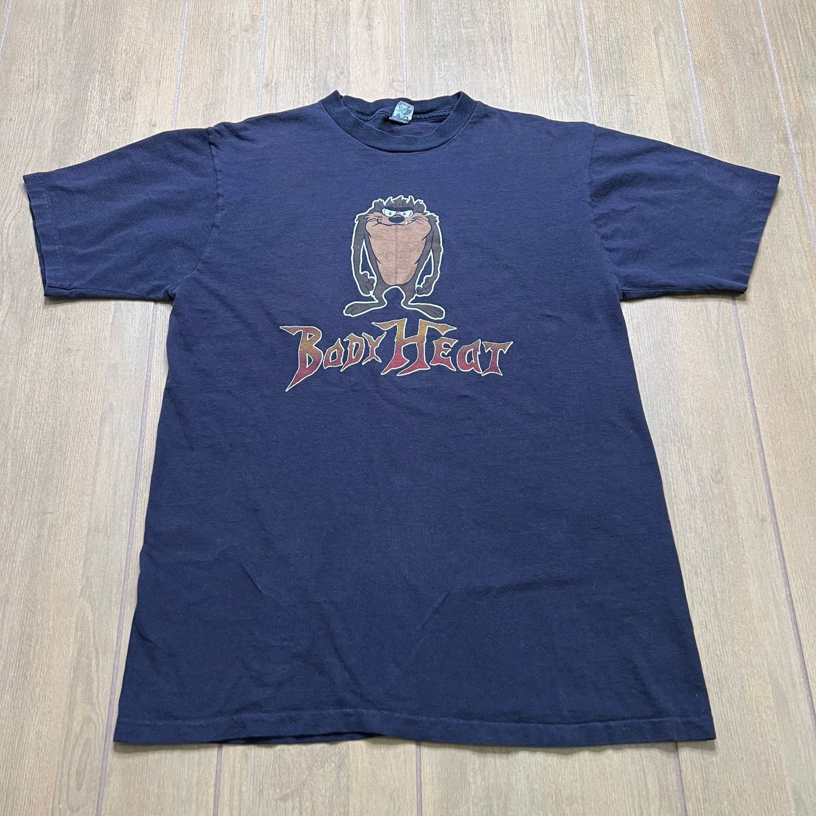Vintage Vintage 80s Tasmanian Devil "Body Heat" t-shirt Sz XL f Size US XL / EU 56 / 4 - 1 Thumbnail