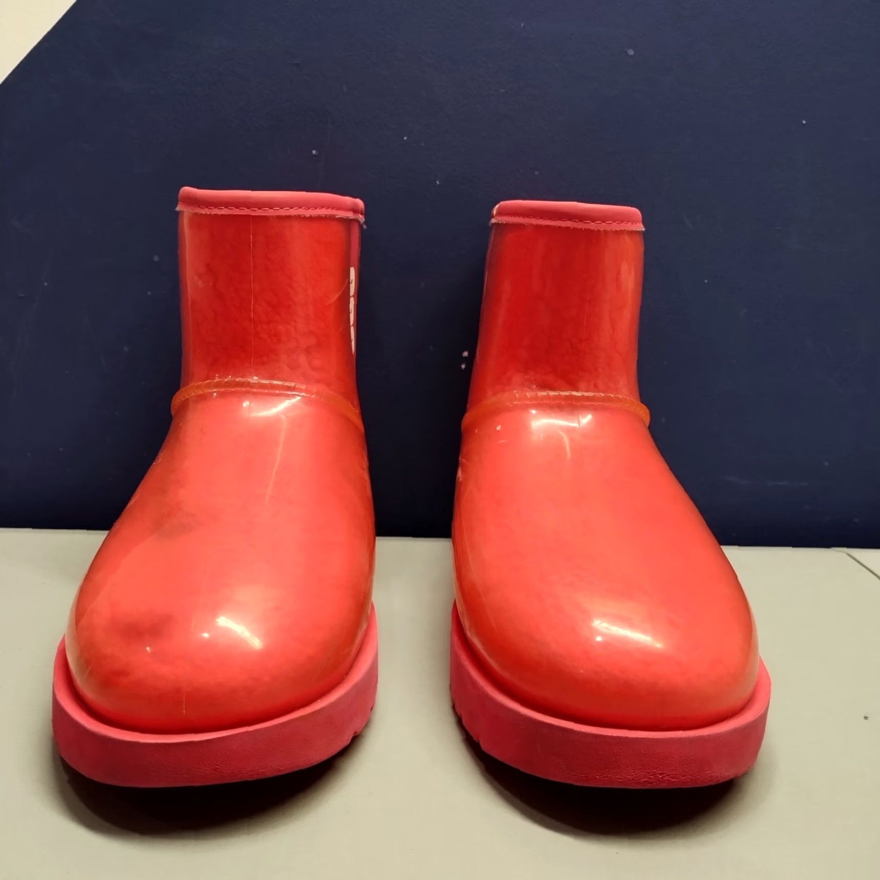 Ugg UGG Classic Clear Mini Waterproof Ankle Boots Womens Size 8 Red Pull On 1113190 Size US 8 / IT 38 - 3 Thumbnail