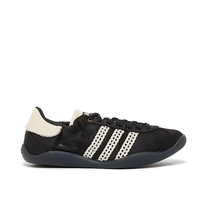 Adidas × Wales Bonner o1mle042 Low-Top Sneakers in Black Size US 7 / EU 40 - 2 Thumbnail