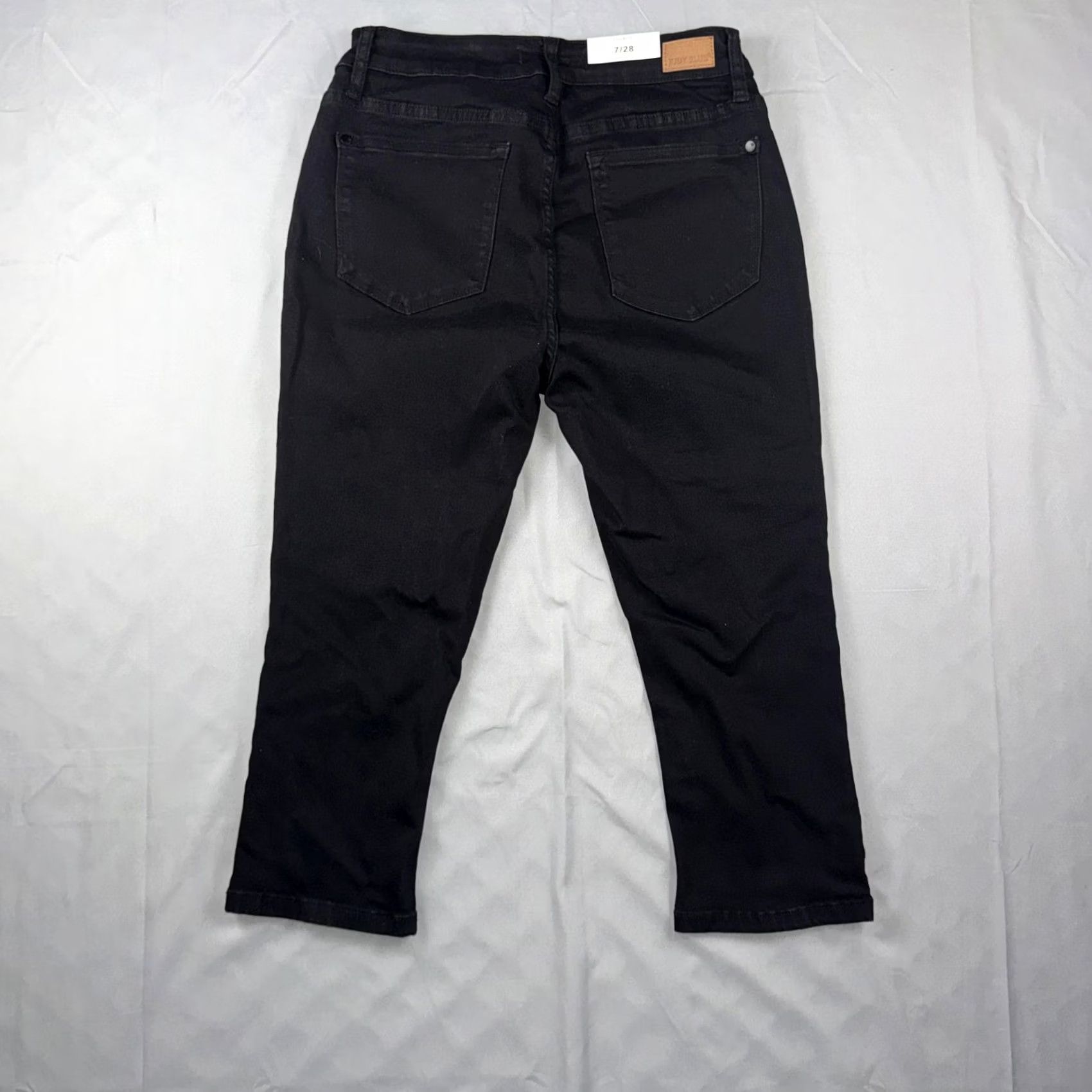 Denime Judy Blue Jeans Womens 7/28 Black Dark Wash Mid Rise Slim Capri Stretch Denim Size 28" / US 6 / IT 42 - 2 Thumbnail