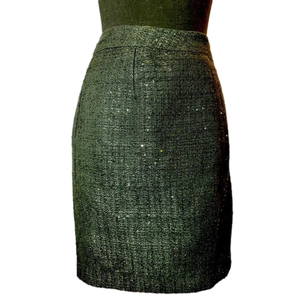 Designer Chic Tweed Mini Skirt - Perfect for Any Occasion Size 32" / US 10 / IT 46 - 1 Thumbnail