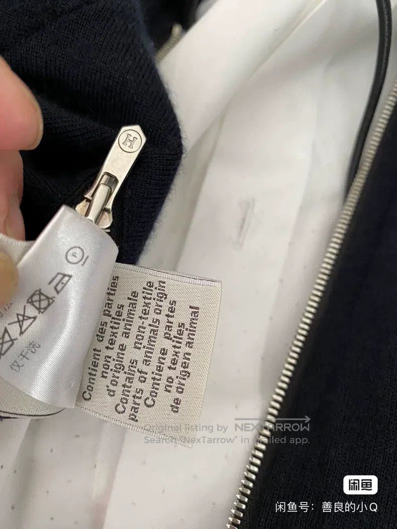 Hermes Hermes Men's Hooded Jacket, Dark Tone Design, Stylish and Size US L / EU 52-54 / 3 - 6 Thumbnail