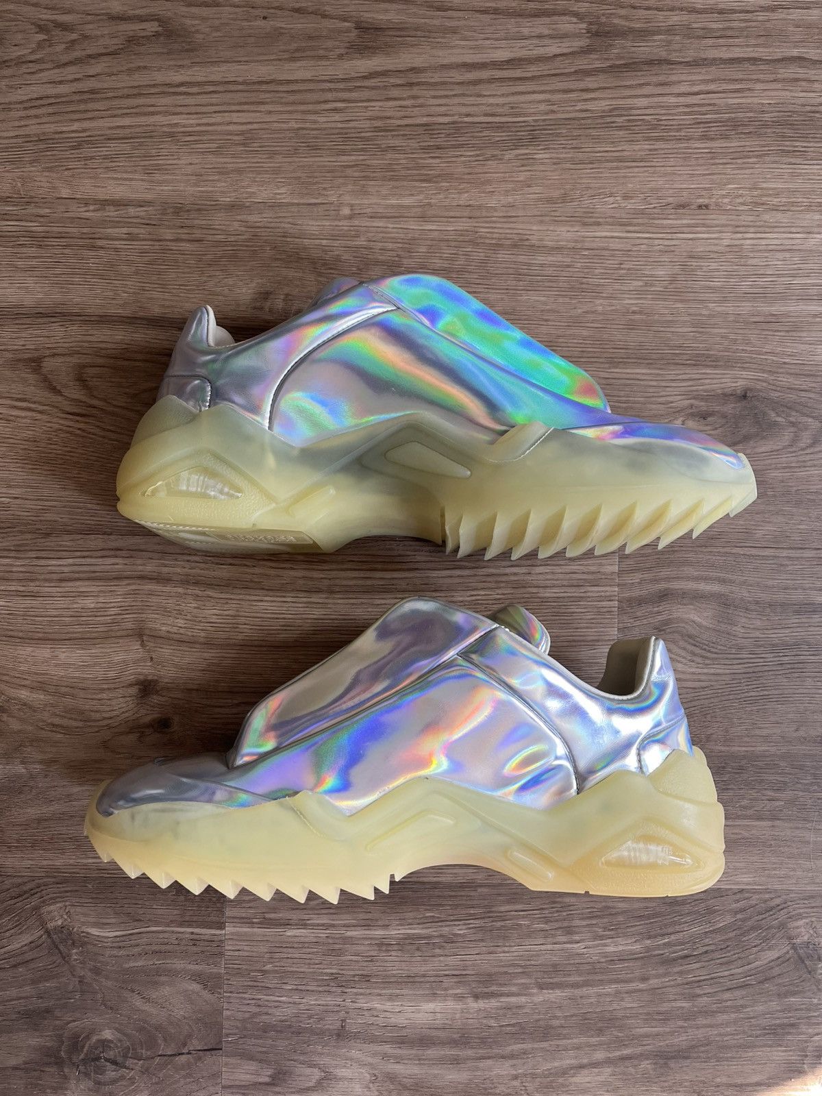 Maison Margiela Maison Margiela New Future Low Silver Iridescent Size 41 Size US 9 / EU 42 - 5 Thumbnail