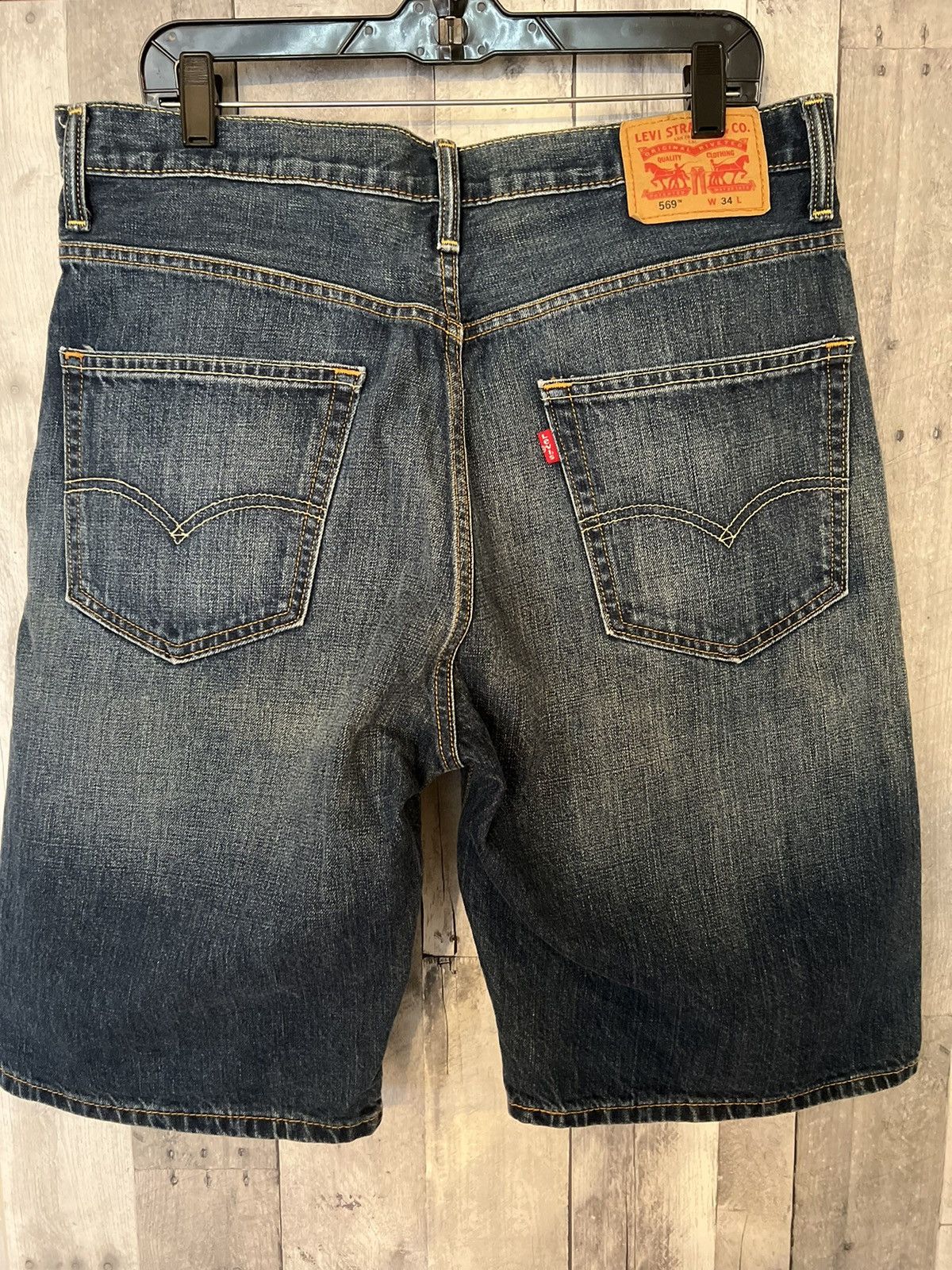 Levis 569 shorts size 34 store