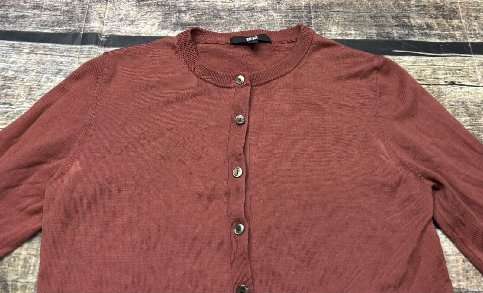 Uniqlo Uniqlo Cardigan Sweater Womens Small Pure New Wool Button Size S / US 4 / IT 40 - 4 Thumbnail
