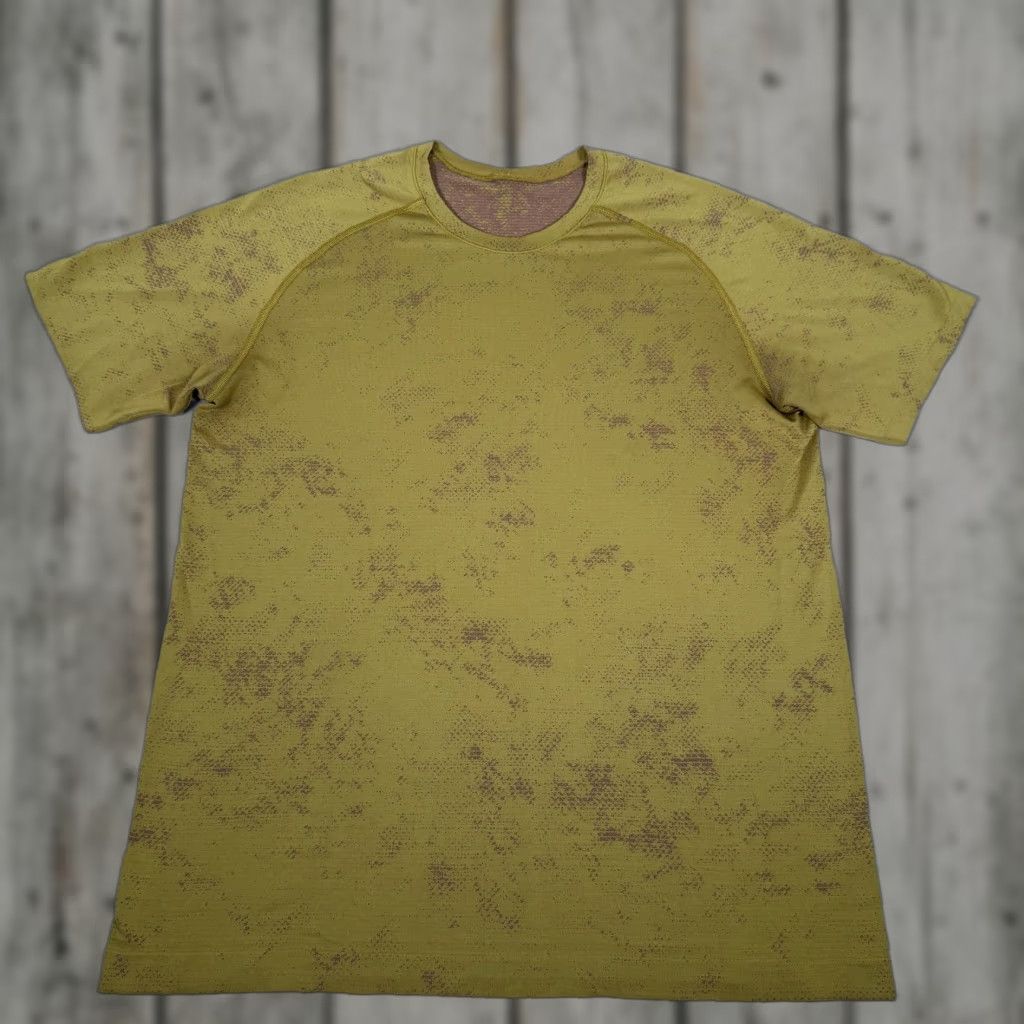 Lululemon Lululemon Shirt Mens Large Yellow Metal Vent Tech Seamless Athletic Running Camo Size US L / EU 52-54 / 3 - 1 Thumbnail