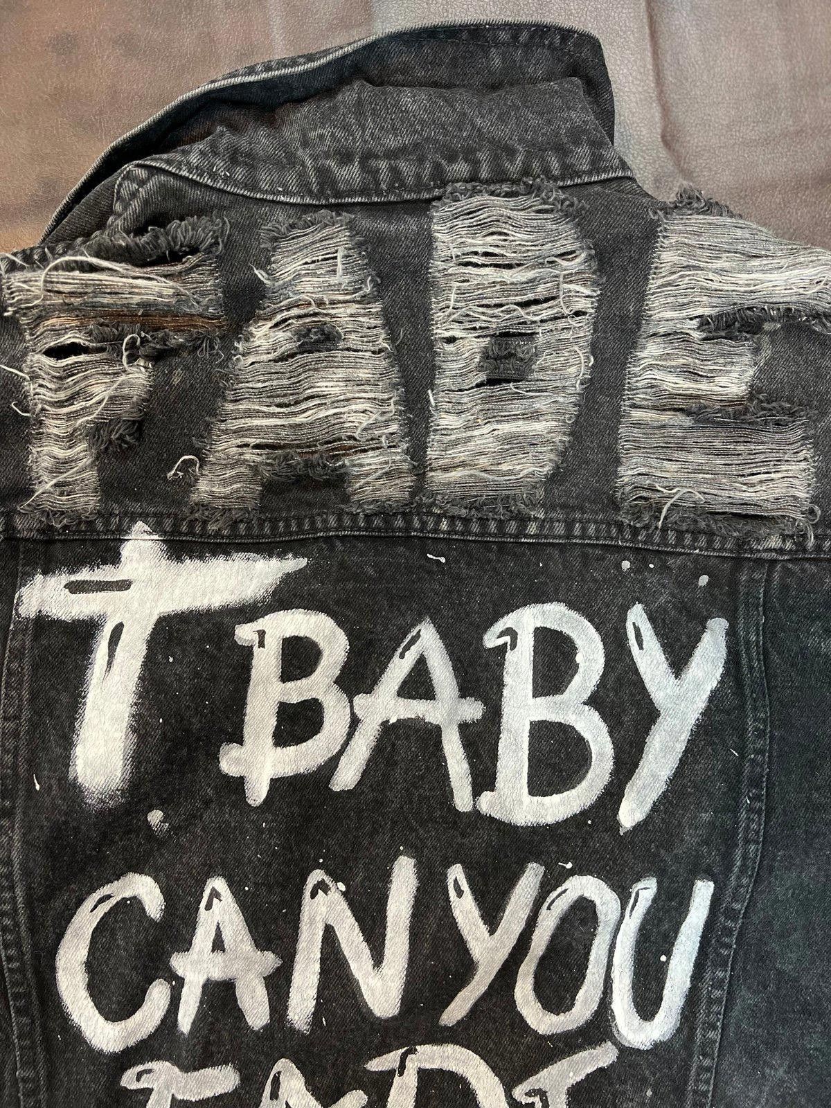Designer Vintage Distressed Black Denim Jacket with Bold Graphics Size XXL / US 16-18 / IT 52-54 - 9 Thumbnail