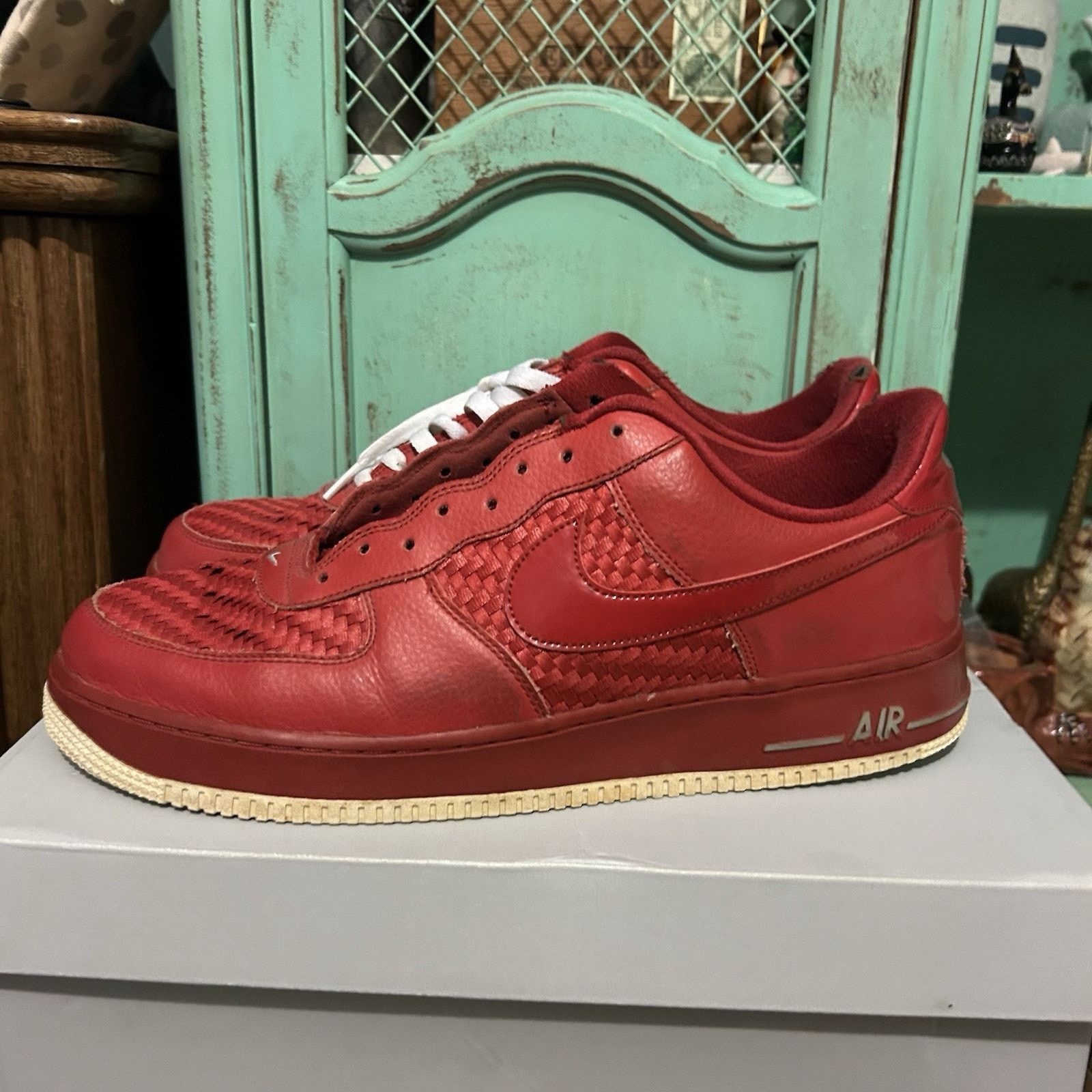Nike Nike Air Force 1 ‘07 LV8 Gym Red Woven Low 718152-605 13 Size US 13 / EU 46 - 6 Thumbnail