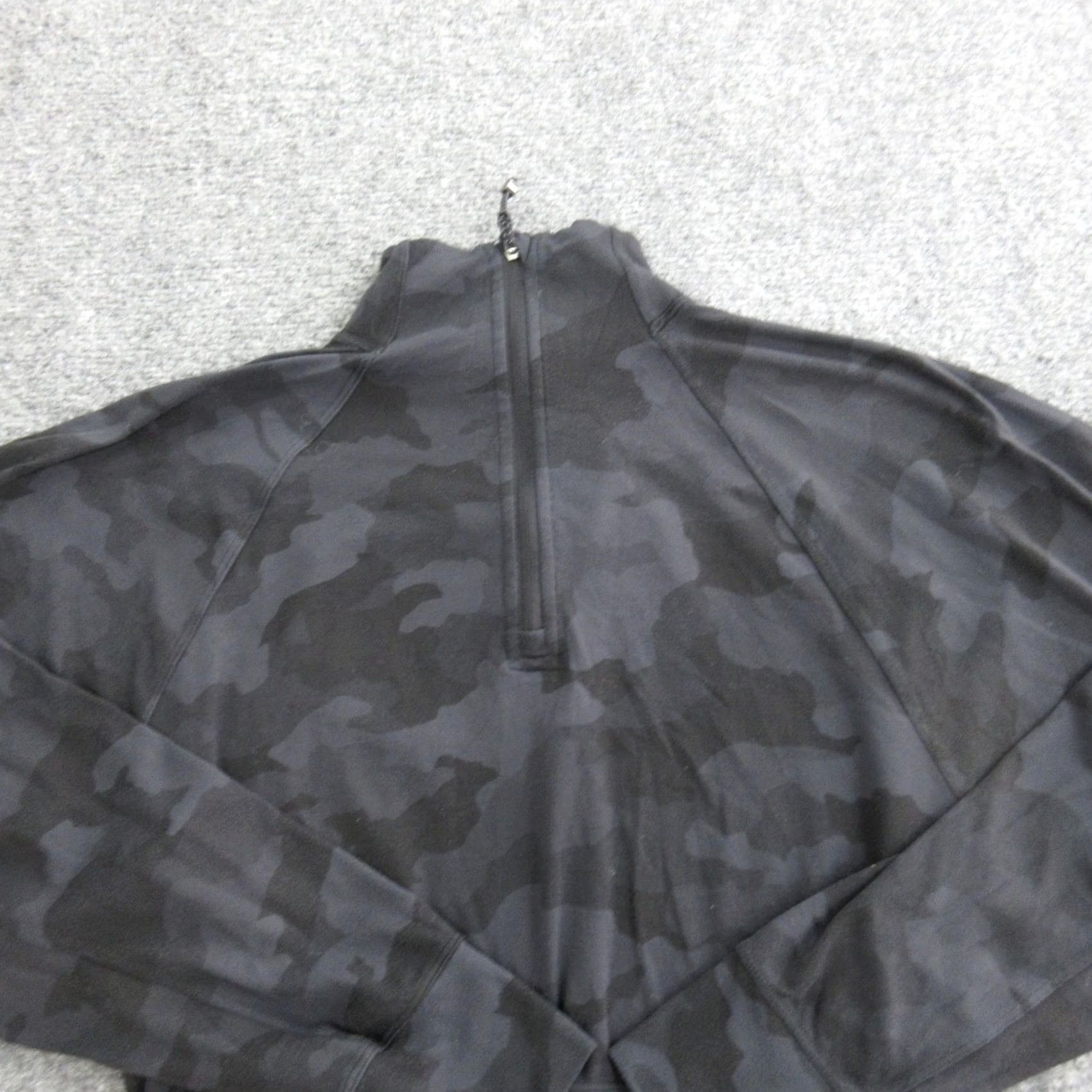 Lululemon Lululemon Pullover Womens 2 Gray Camo 1/4 Zip Long Sleeve Top Yoga Shirt Size XS / US 0-2 / IT 36-38 - 2 Thumbnail