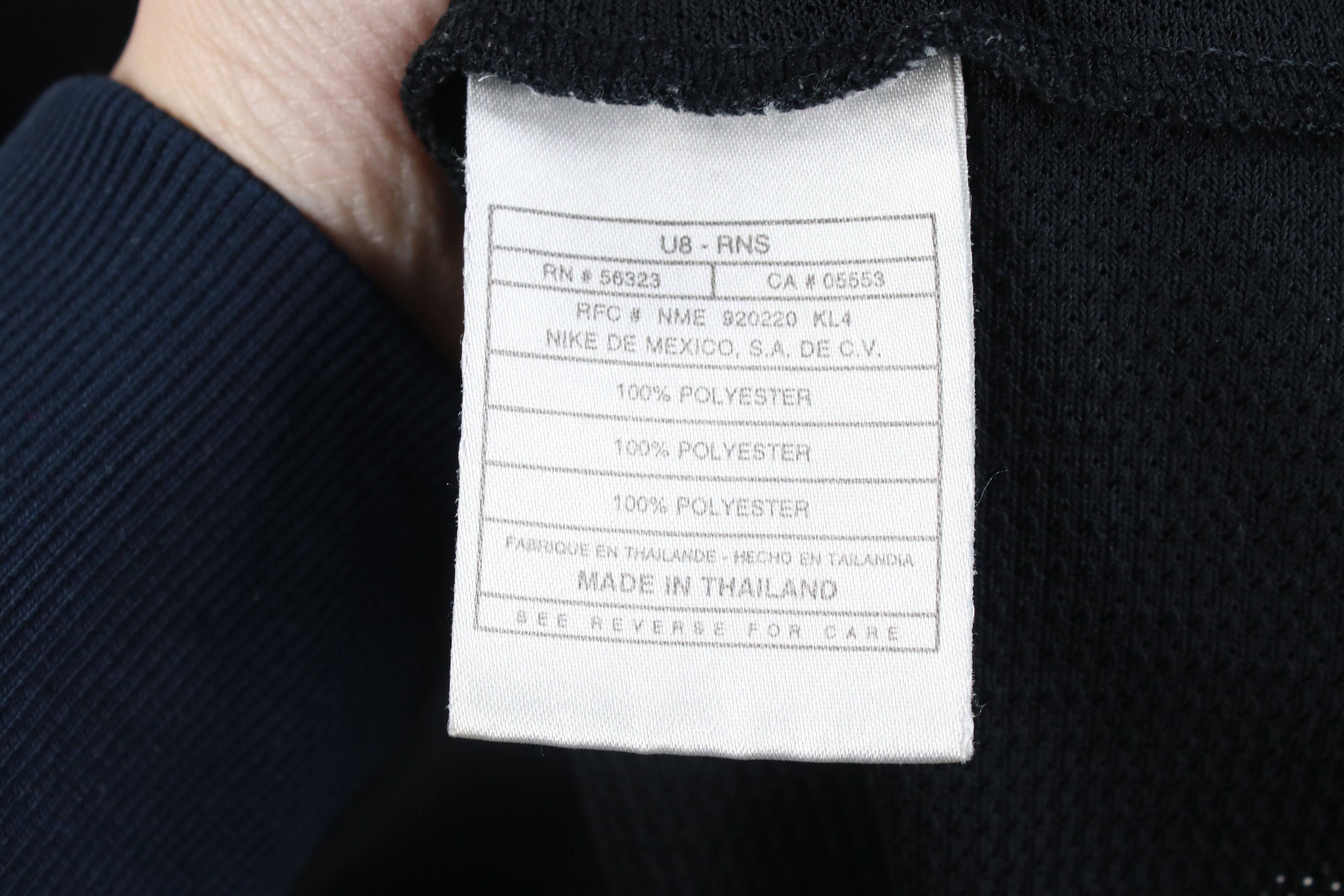 Nike Vintage Nike Scott Mini Swoosh Mesh Muscle T-Shirt Black Size US L / EU 52-54 / 3 - 8 Thumbnail