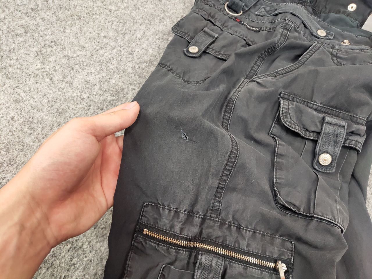 Japanese Brand Vintage 90's Japan Style Parachute Black Faded Cargo Pants Size US 30 / EU 46 - 16 Thumbnail