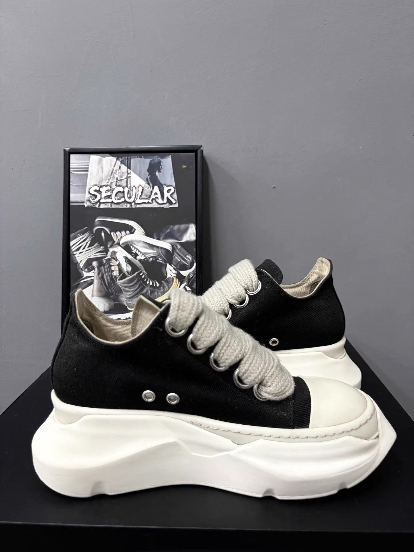Rick Owens Rick Owens 22SS Thick Lace Black White Ramones K34 Size US 7 / IT 37 - 6 Thumbnail