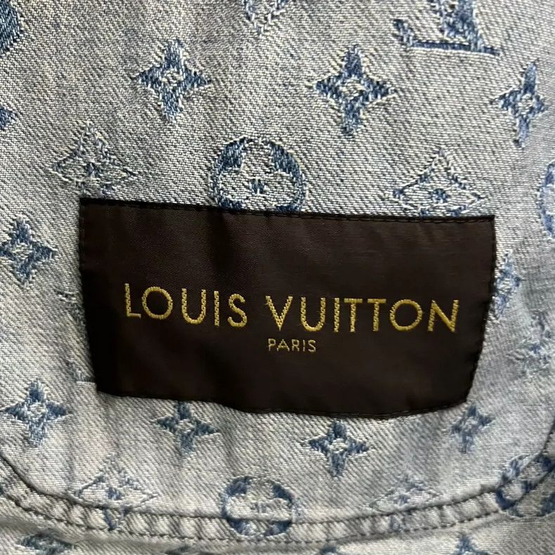Louis Vuitton Louis Vuitton Denim jacket with presbyopic logo jacket Size US M / EU 48-50 / 2 - 3 Thumbnail
