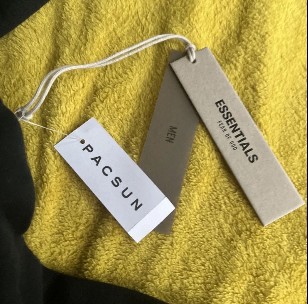 Essentials Black essential hoodie Size US M / EU 48-50 / 2 - 1 Thumbnail