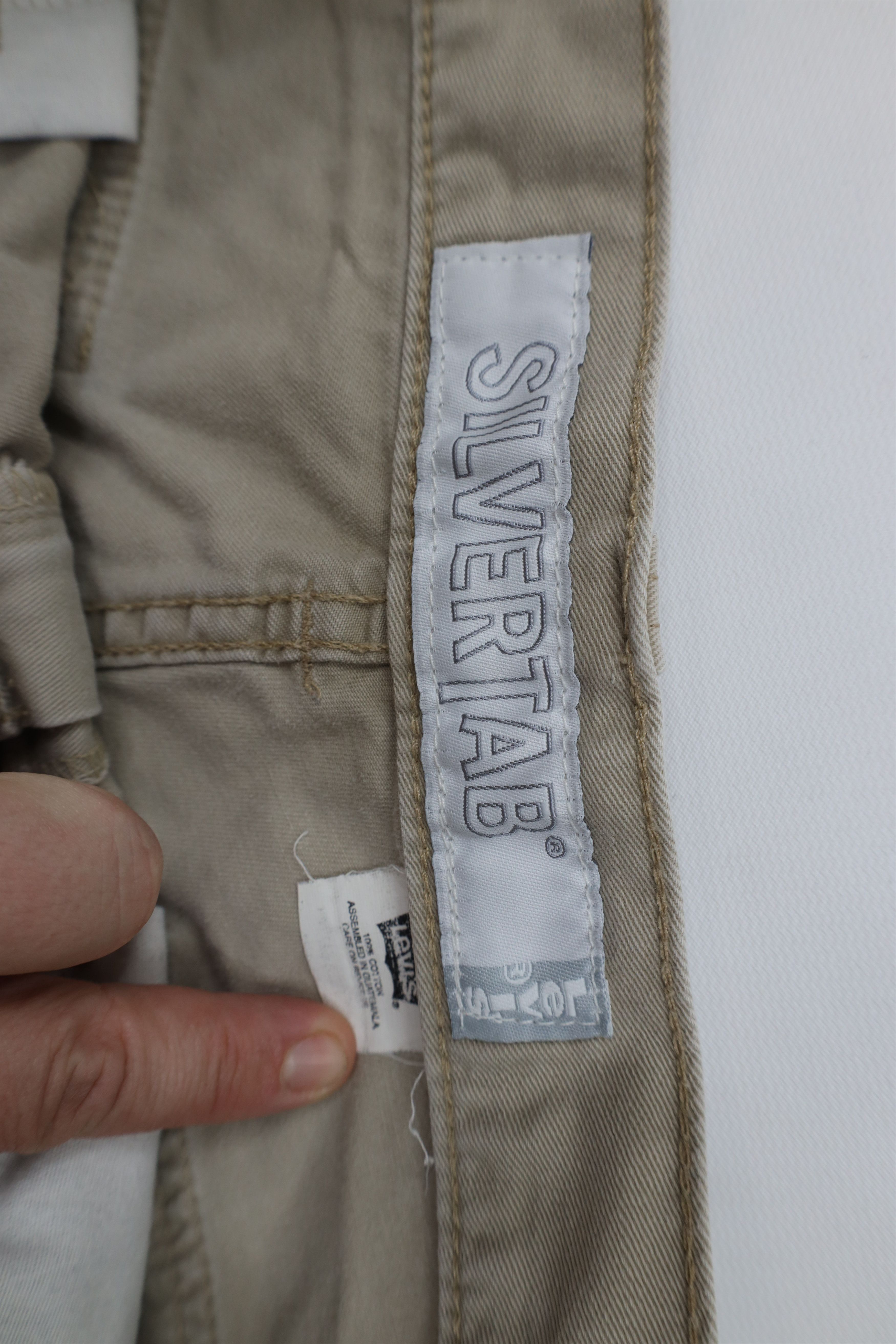 Levi's Vintage 90s Levis SilverTab Baggy Fit Cargo Shorts Beige Size US 34 / EU 50 - 9 Thumbnail