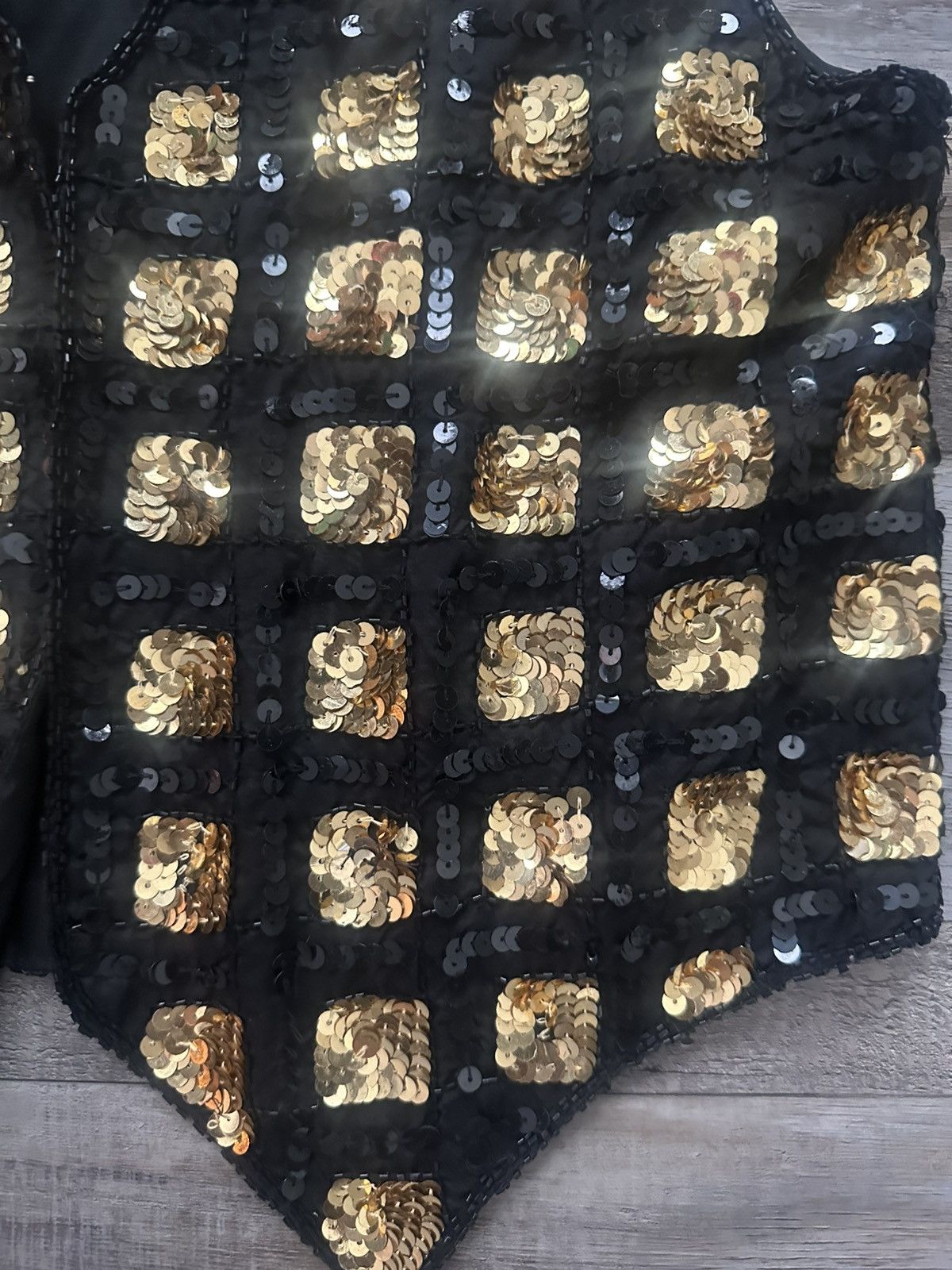 Other Vintage 1970s 100% Silk Black and Gold Beaded/Sequined Vest Size M / US 6-8 / IT 42-44 - 3 Thumbnail