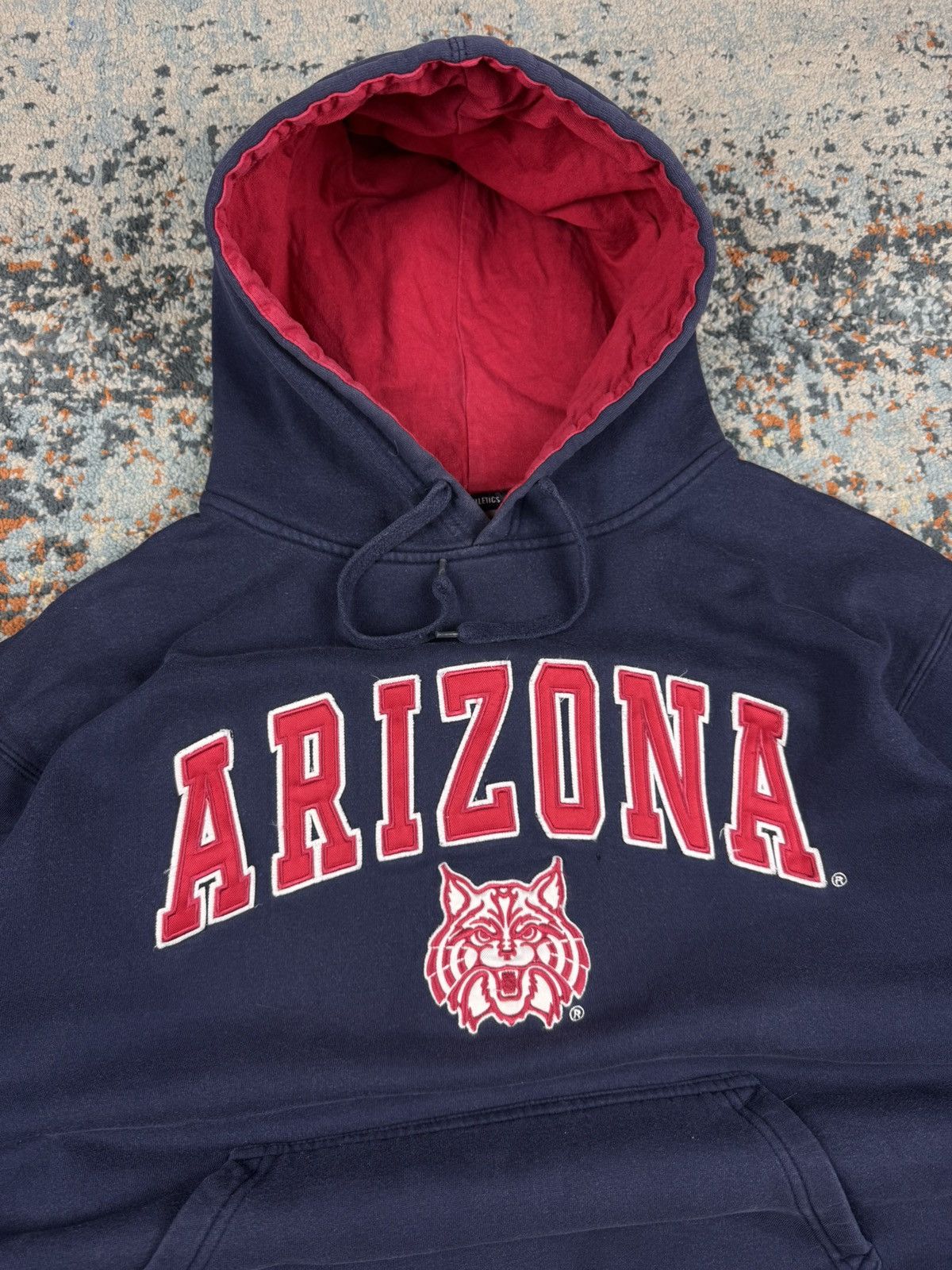 NCAA × Vintage Vintage 90s Arizona Wildcats NCAA spellout boxy baggy hoodie Size US M / EU 48-50 / 2 - 3 Thumbnail