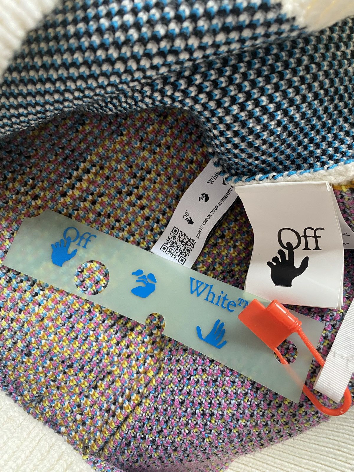 Off-White Off-White Graffiti Knit Hoodie Size Medium Size US M / EU 48-50 / 2 - 8 Thumbnail