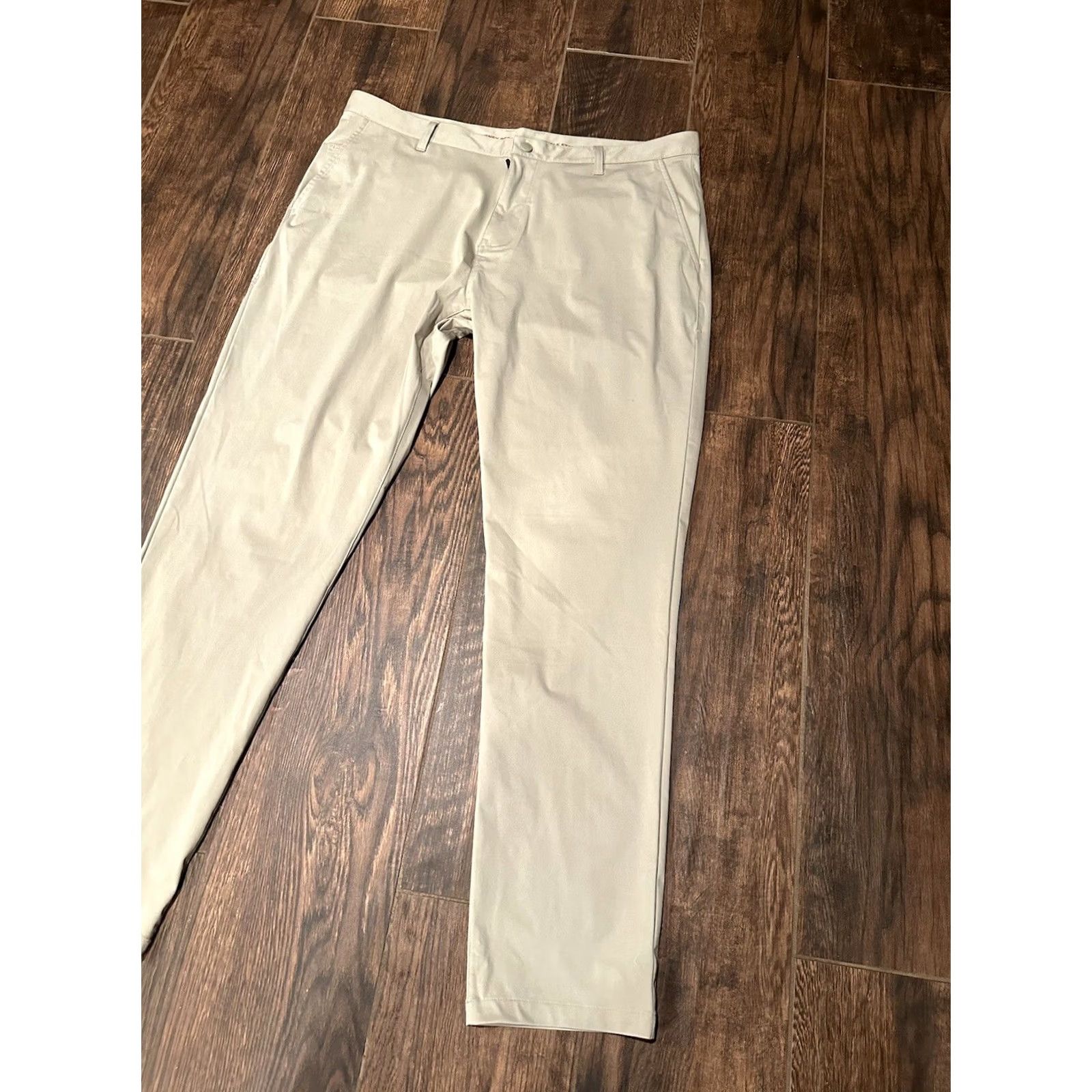 Rhone Rhone Pants Mens Beige 40x33 Commuter Pants Size US 40 / EU 56 - 2 Thumbnail