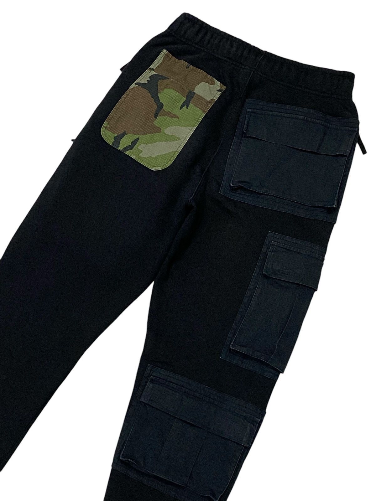 Japanese Brand × Nike × Travis Scott Travis Scott X Nike NRG AG Utility Sweatpants Size US 32 / EU 48 - 19 Thumbnail