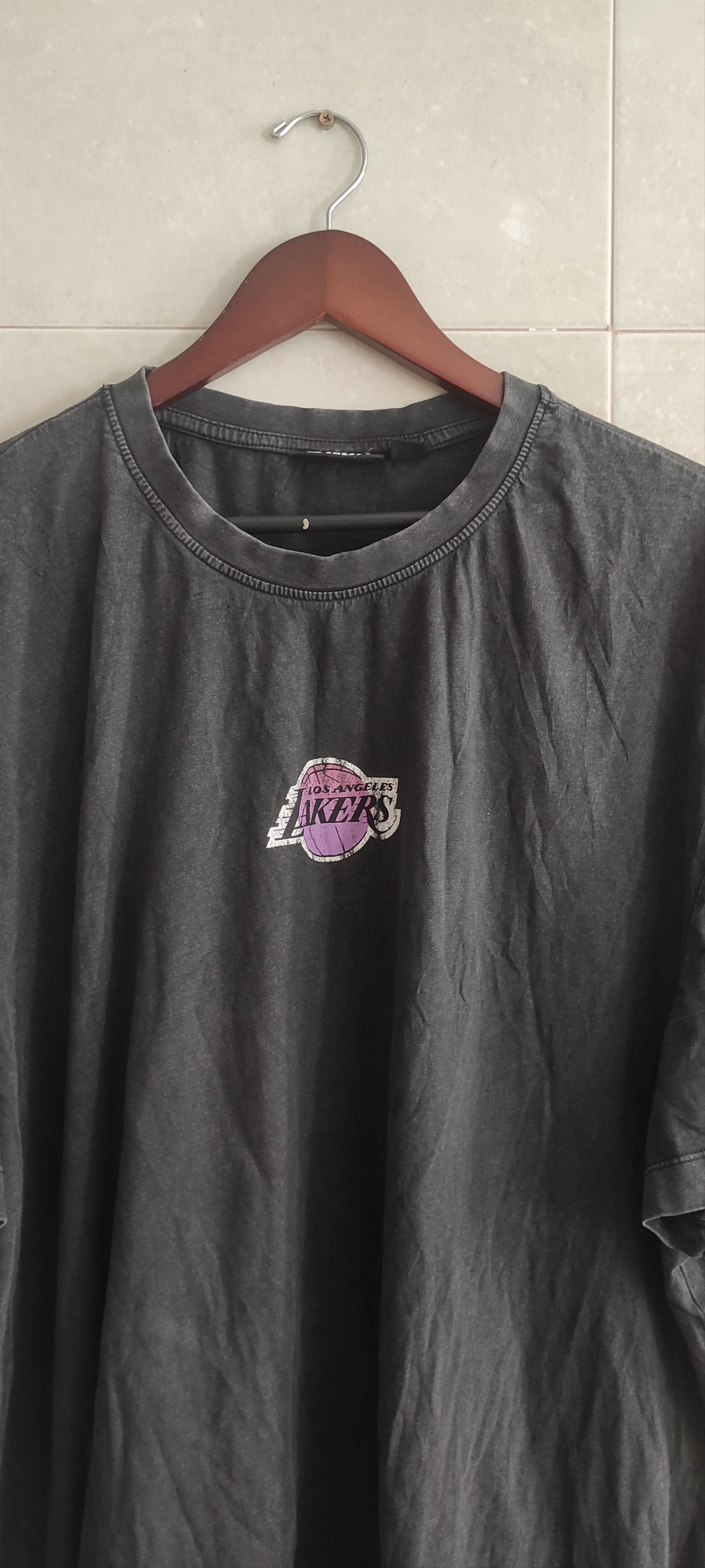 NBA × Vintage NBA Lakers Basketball Tee Graphic Print Los Angeles Lakers Size US XXL / EU 58 / 5 - 4 Thumbnail