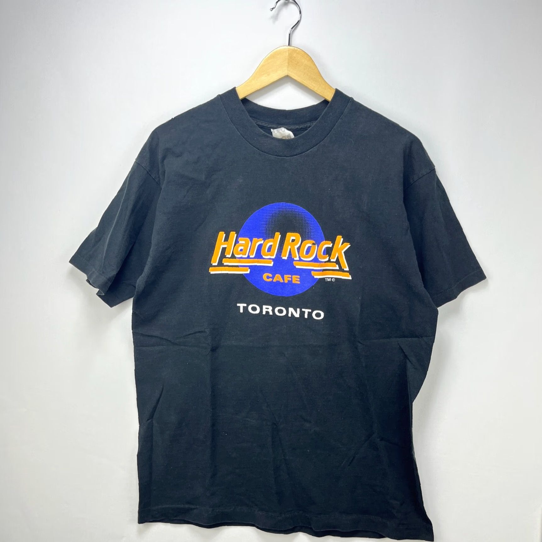 Hard Rock Cafe VINTAGE Hard Rock Cafe T-Shirt Toronto 90s Single Stitch Large Black Mens Made in Canada Size US L / EU 52-54 / 3 - 2 Thumbnail