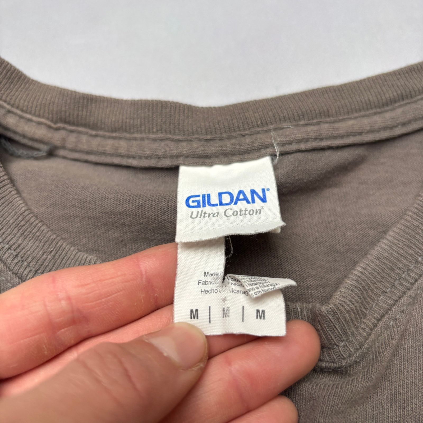 Gildan Dreamworks How to Train Your Dragon Cast & Crew Tee Shirt Size US M / EU 48-50 / 2 - 5 Thumbnail