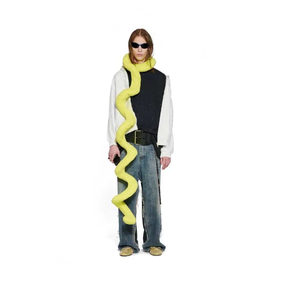 Balenciaga Balenciaga FW23 Runway "Wire Spiral Scarf" (Neon Yellow) Size ONE SIZE - 2 Thumbnail