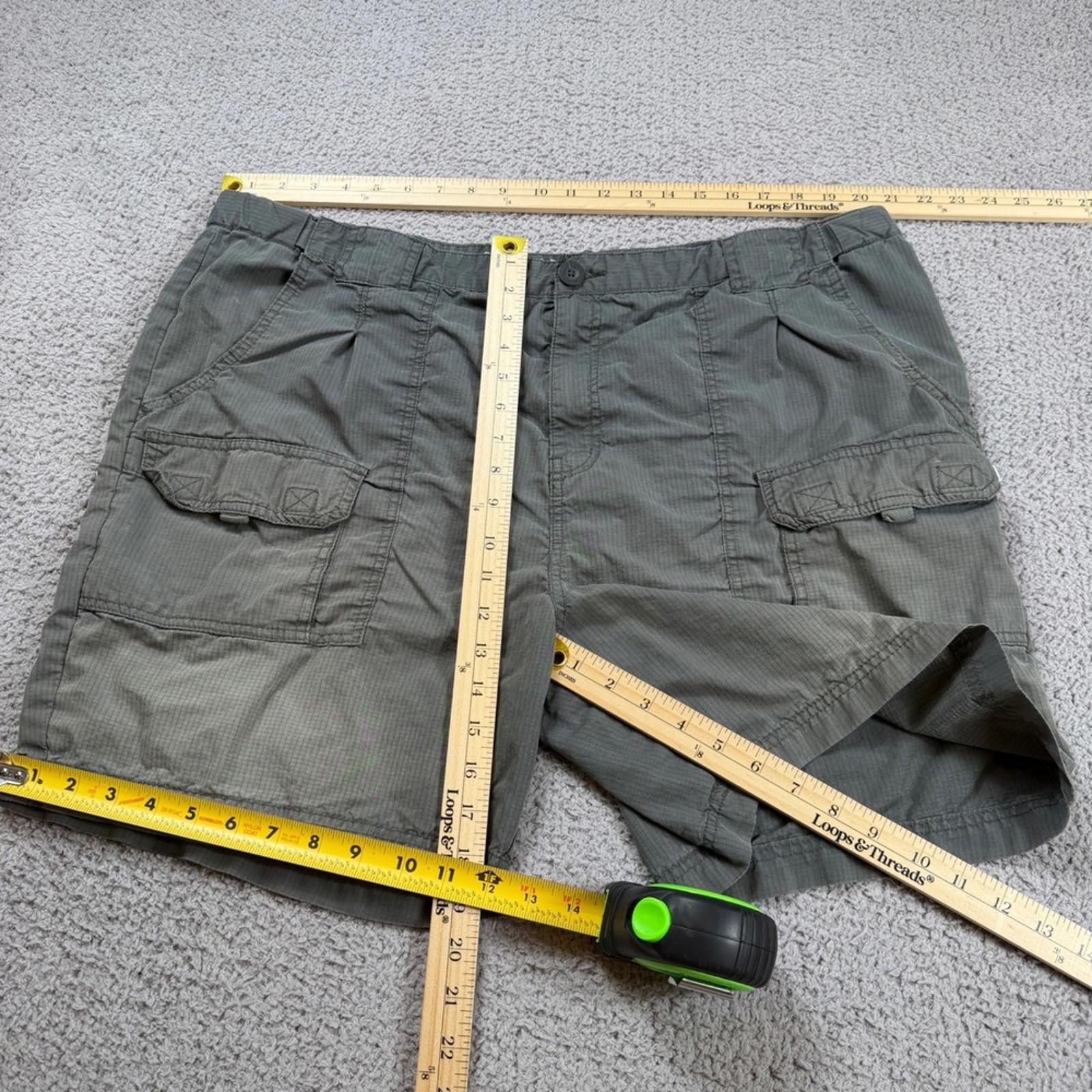 Other Magellan Outdoors Cargo Shorts 42 Grey Ripstop Hiking Mens Size US 42 / EU 58 - 3 Thumbnail