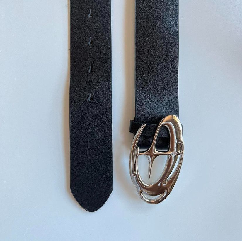 Designer × Japanese Brand Y2K 2000 chrome star futuristic cross emblem grunge emo belt Size ONE SIZE - 2 Thumbnail