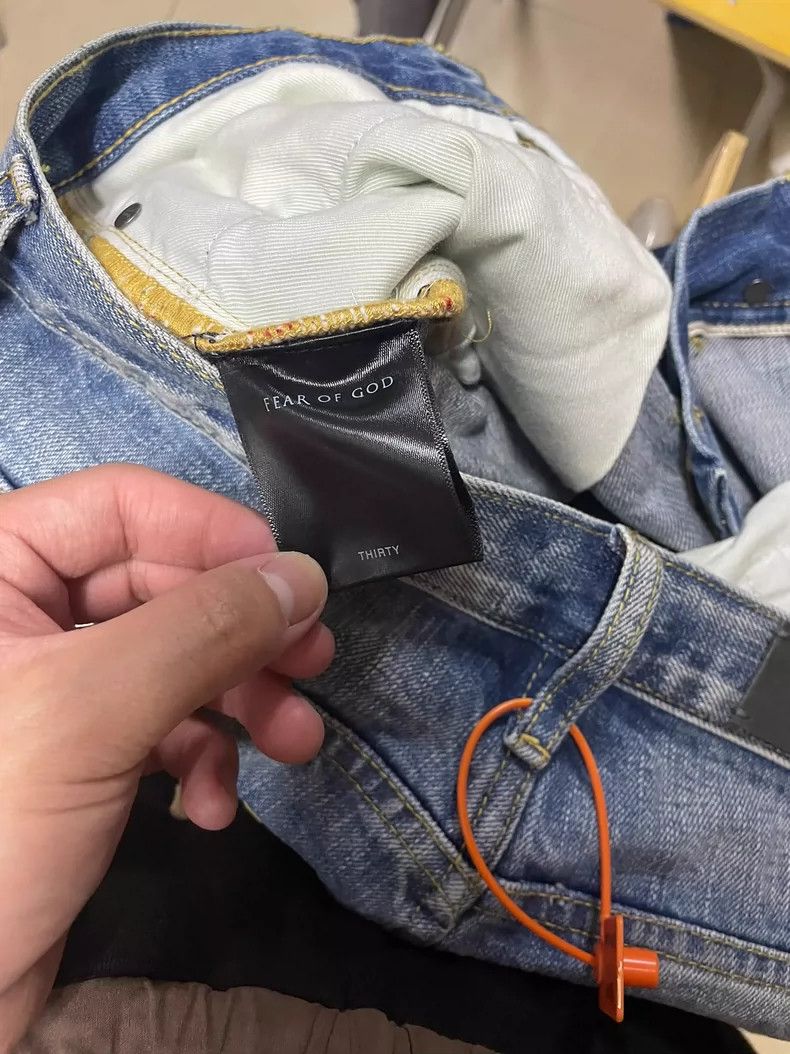 Fear of God Fear of God The third batch of blue cattle Size US 30 / EU 46 - 3 Thumbnail