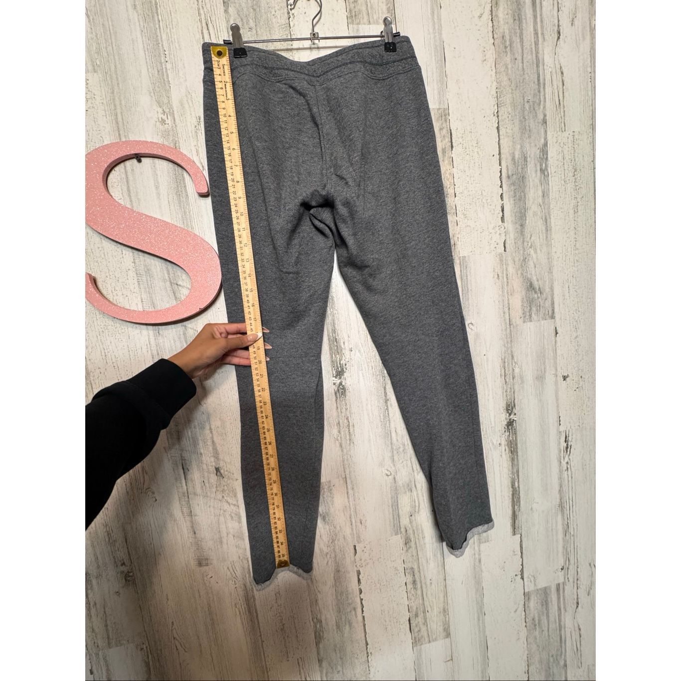 Calvin Klein Calvin Klein Performance Jogger Sweatpants Gray Small Size 27" / US 4 / IT 40 - 11 Thumbnail