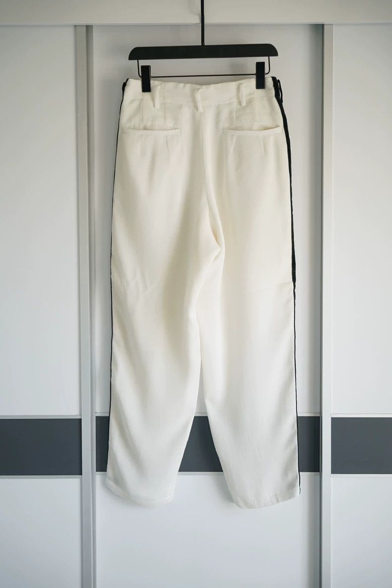 Yohji Yamamoto Yohji Yamamoto Yohji Yamamoto Velvet Panel Trousers Size S Size US 28 / EU 44 - 2 Thumbnail
