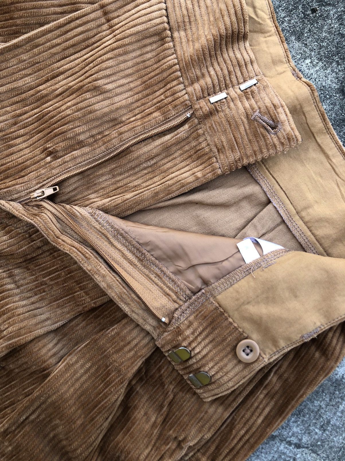 GU × Japanese Brand × Yohji Yamamoto GU CORDUROY WIDE PANTS JAPANESE STYLE Size 28" / US 6 / IT 42 - 5 Thumbnail
