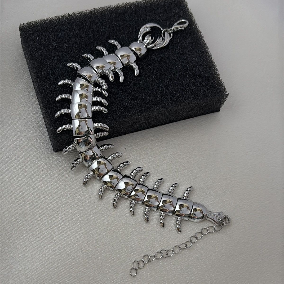 Other Centipede Link Chain Bracelet for Men Women Unisex Bracelet Size ONE SIZE - 1 Thumbnail